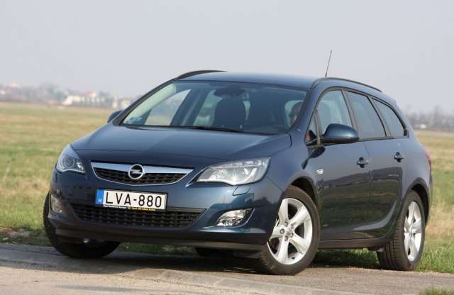 Opel a magánvásárlók kedvence