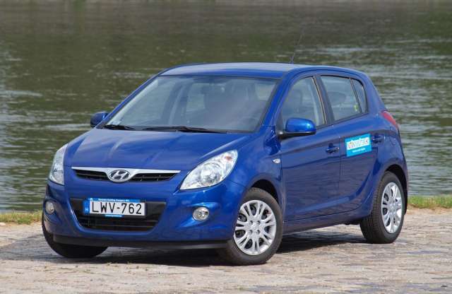 Sarokba szorított kistestvér - Hyundai i20 teszt