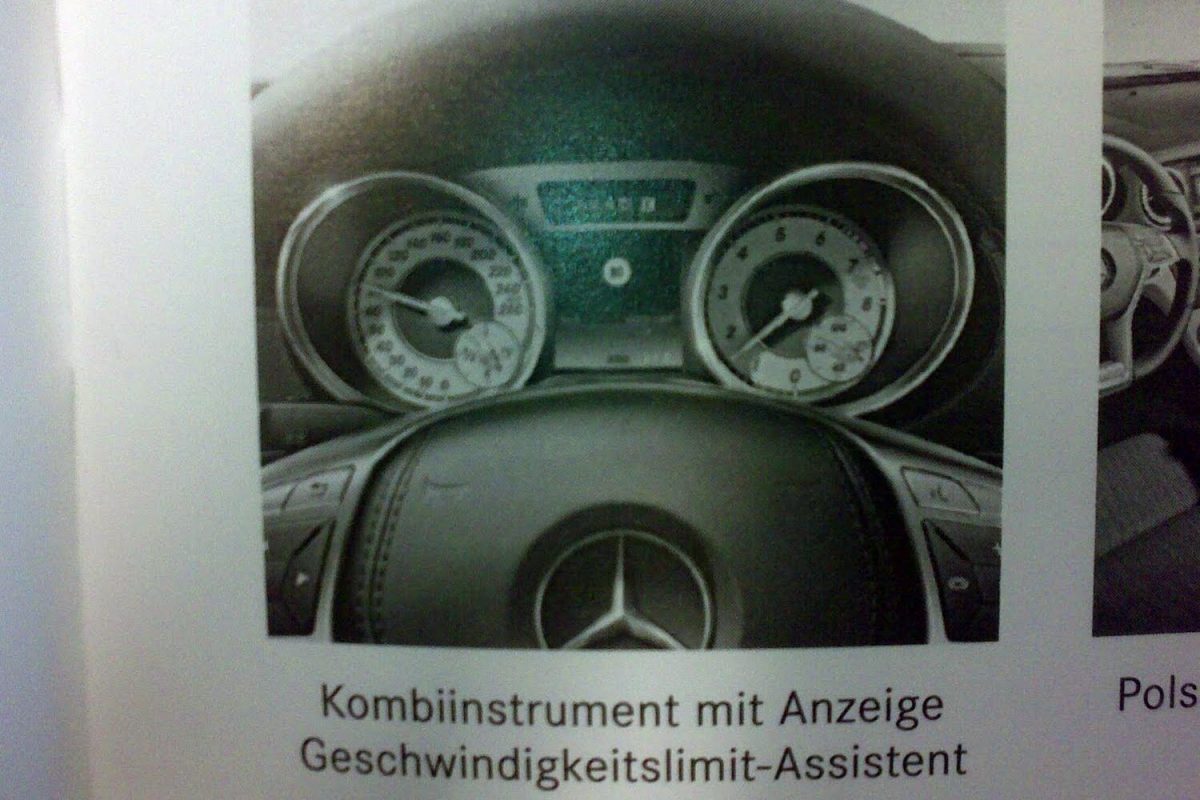 MERCEDES-BENZ SL-OSZTÁLY