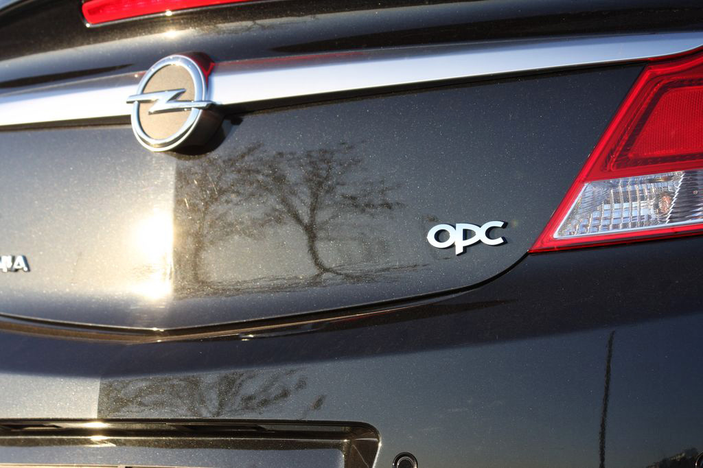 OPEL INSIGNIA