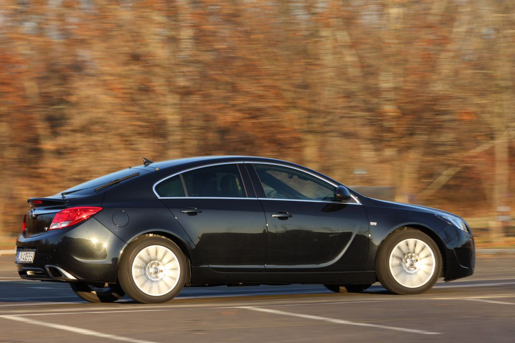 OPEL INSIGNIA