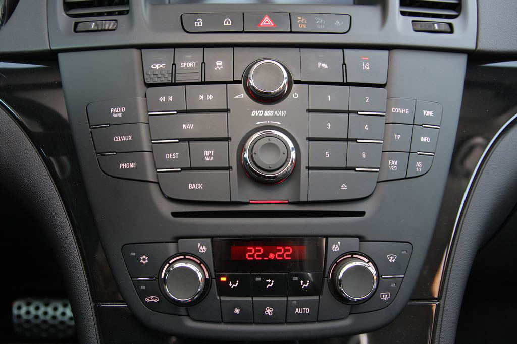 OPEL INSIGNIA