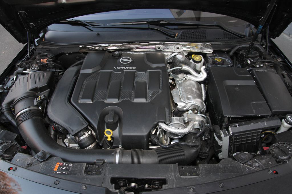 OPEL INSIGNIA