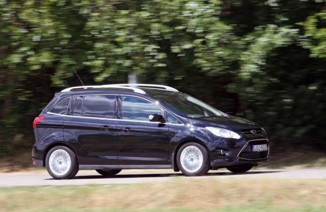 Teszten az itthon nem kínált Ford Grand C-Max