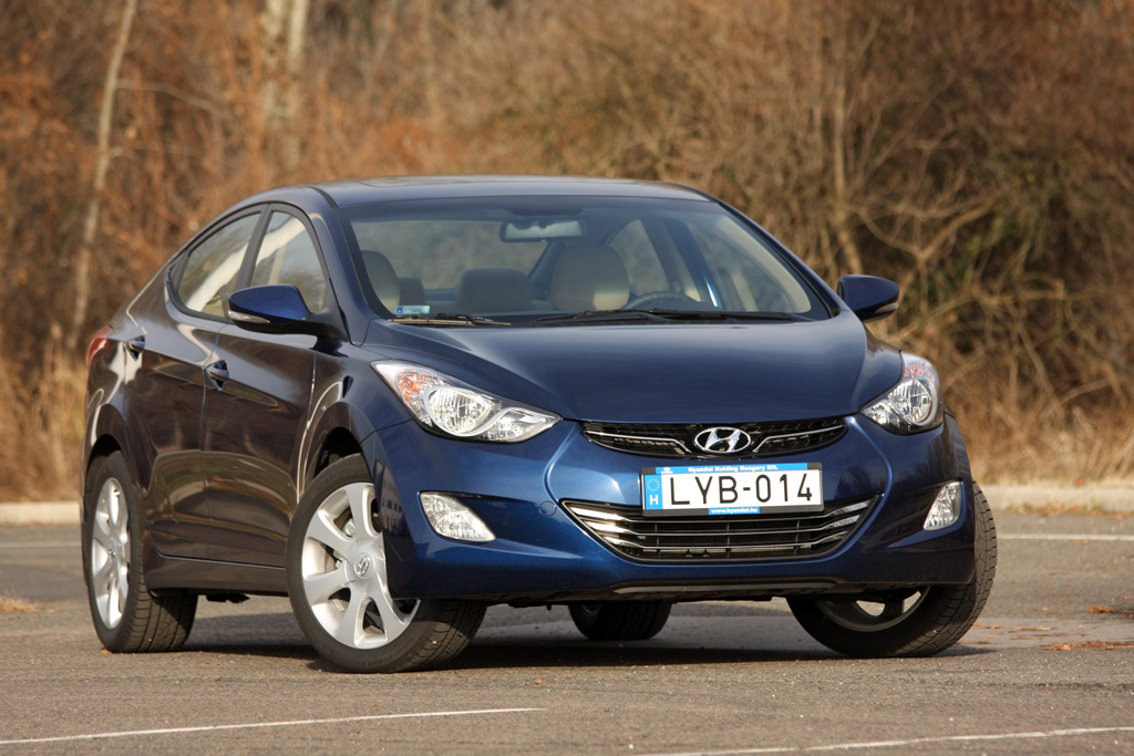 HYUNDAI ELANTRA