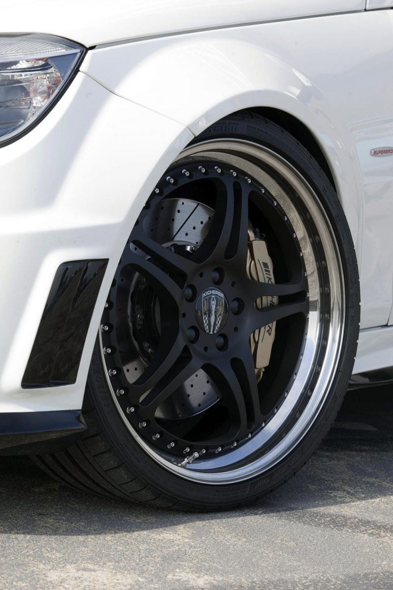 MERCEDES-BENZ