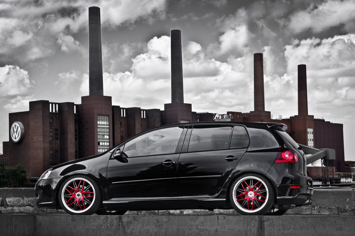 VOLKSWAGEN GOLF V