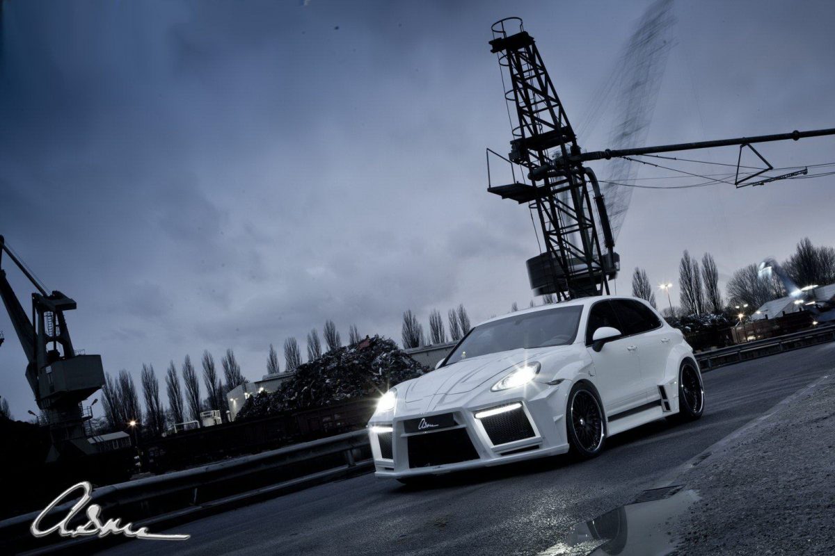 PORSCHE CAYENNE