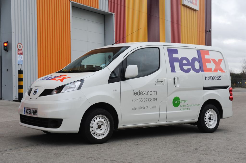 NISSAN NV200
