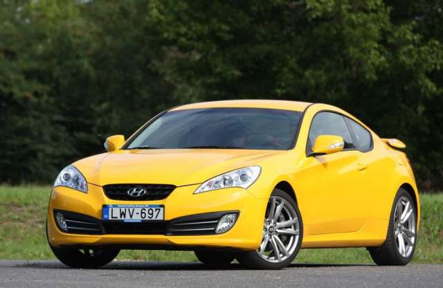 Itt a Hyundai BMW-je - Genesis teszt