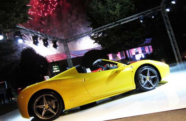 Csábítóan dögös bestia: Ferrari 458 Spider