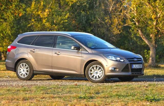 Ez lehet a cégautósok kedvence! Teszten a Ford Focus Kombi