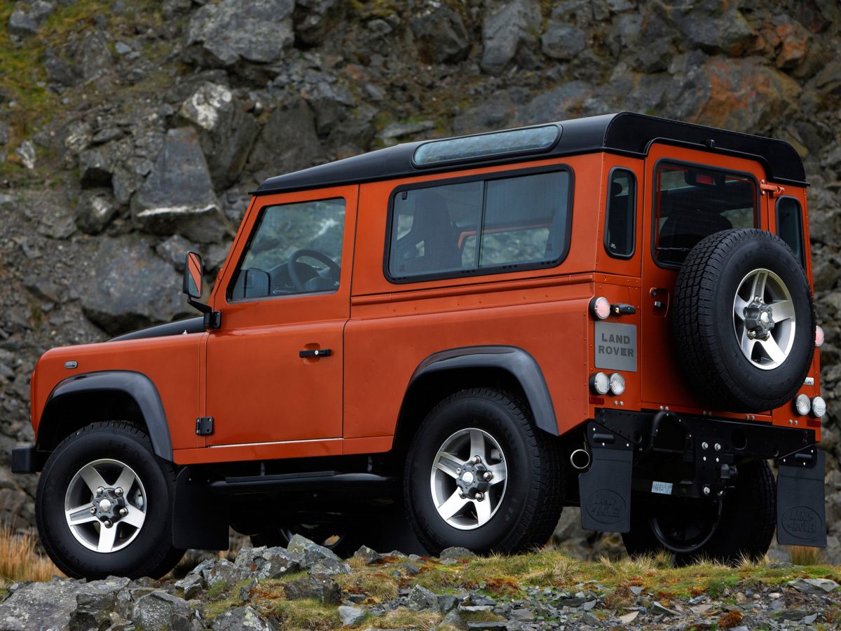 LAND ROVER DEFENDER