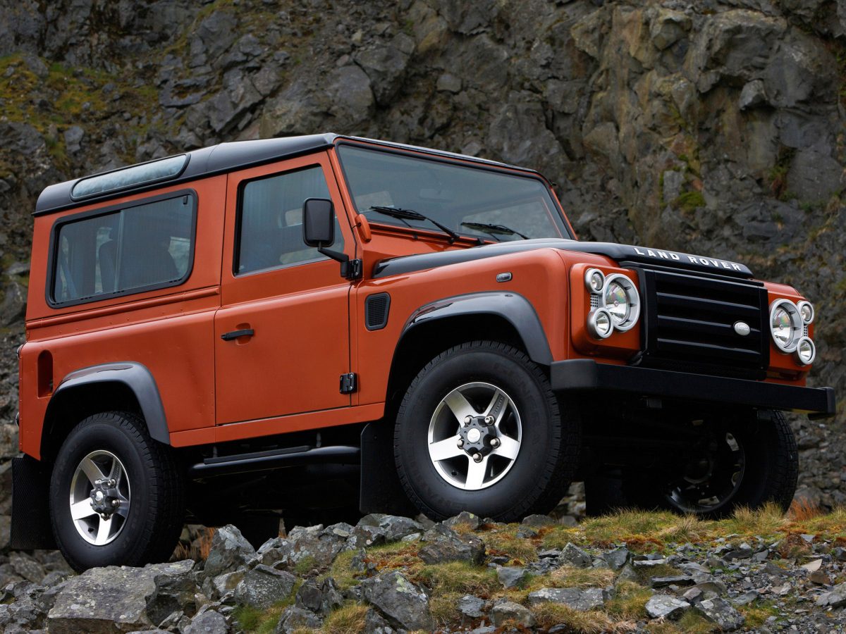 LAND ROVER DEFENDER