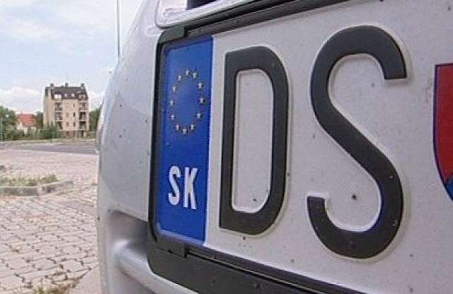 Szavaztak: olcsóbb regisztrációs adó, drágább átírás 2012-ben