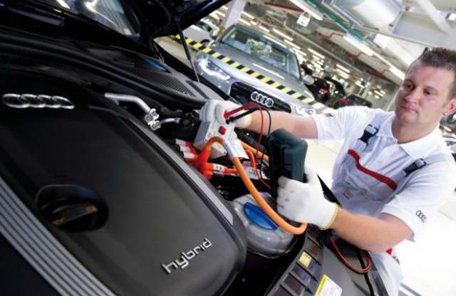 Négy év alatt 13 milliárd eurót költ az Audi