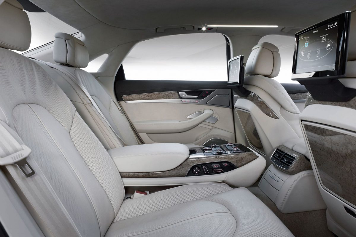 AUDI A8