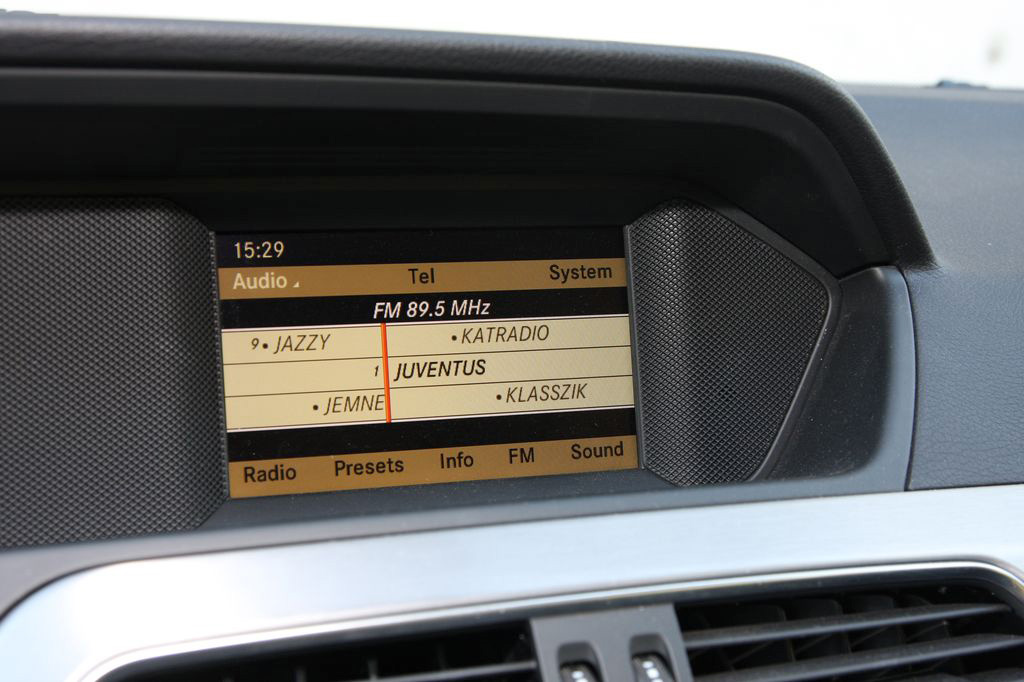 MERCEDES-BENZ