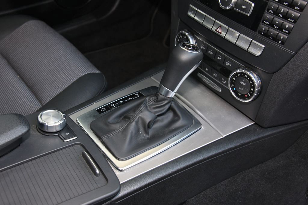 MERCEDES-BENZ