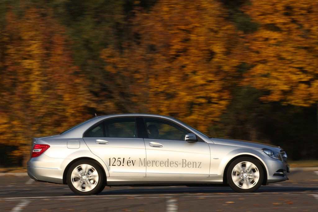 MERCEDES-BENZ