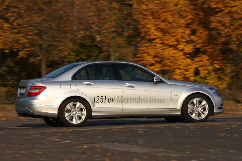 MERCEDES-BENZ