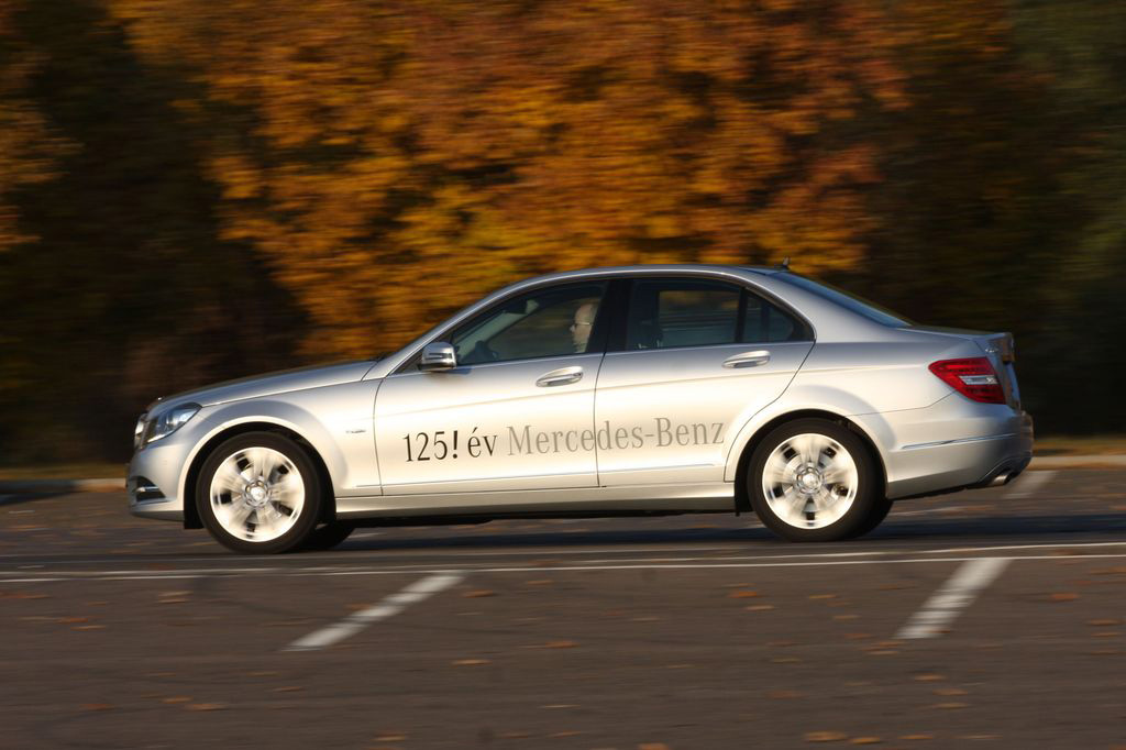 MERCEDES-BENZ