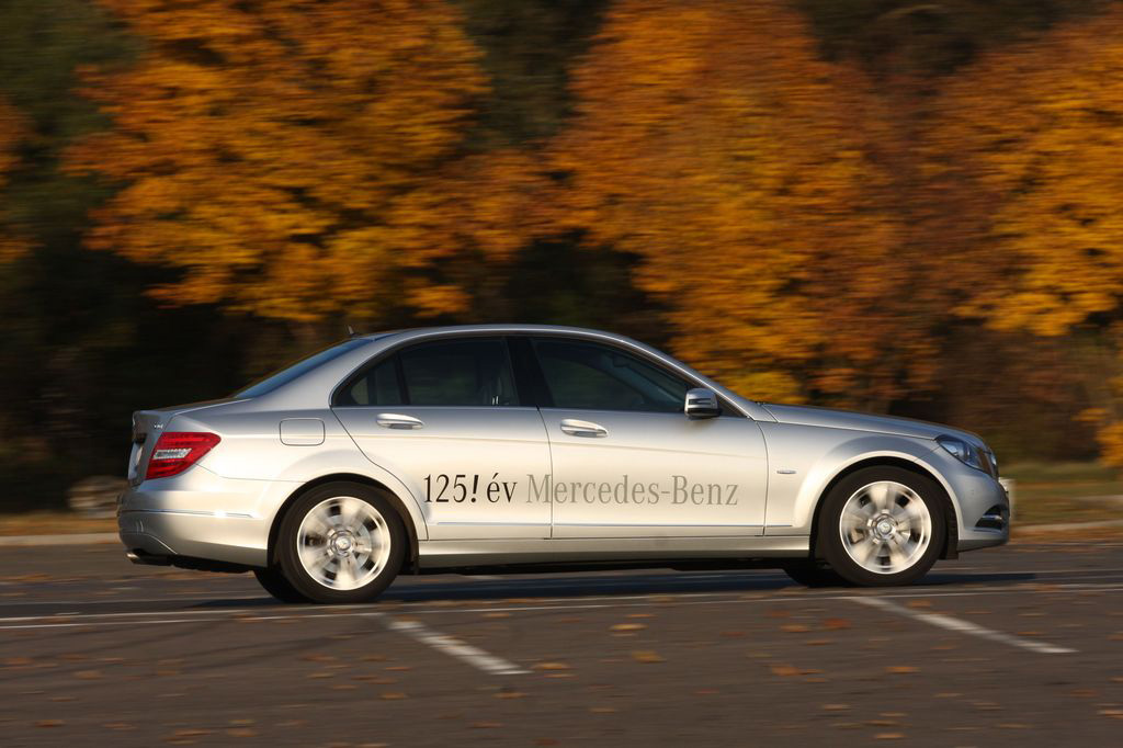 MERCEDES-BENZ
