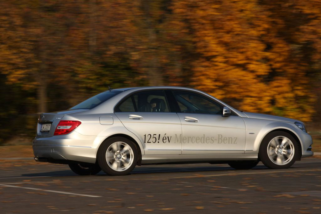 MERCEDES-BENZ