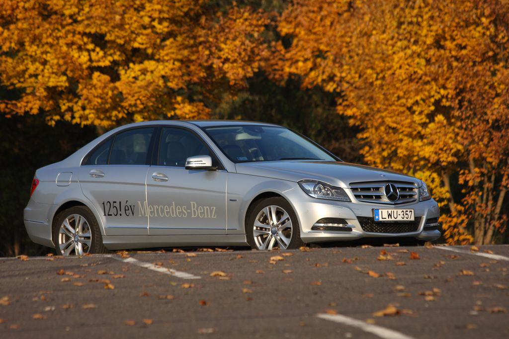 MERCEDES-BENZ