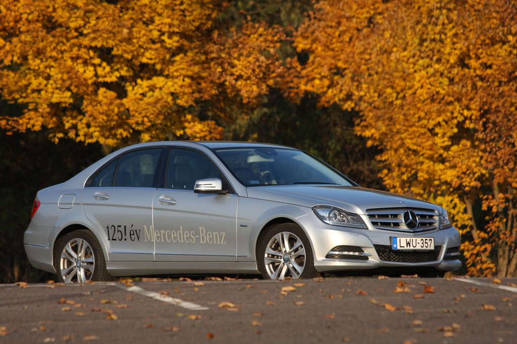 MERCEDES-BENZ