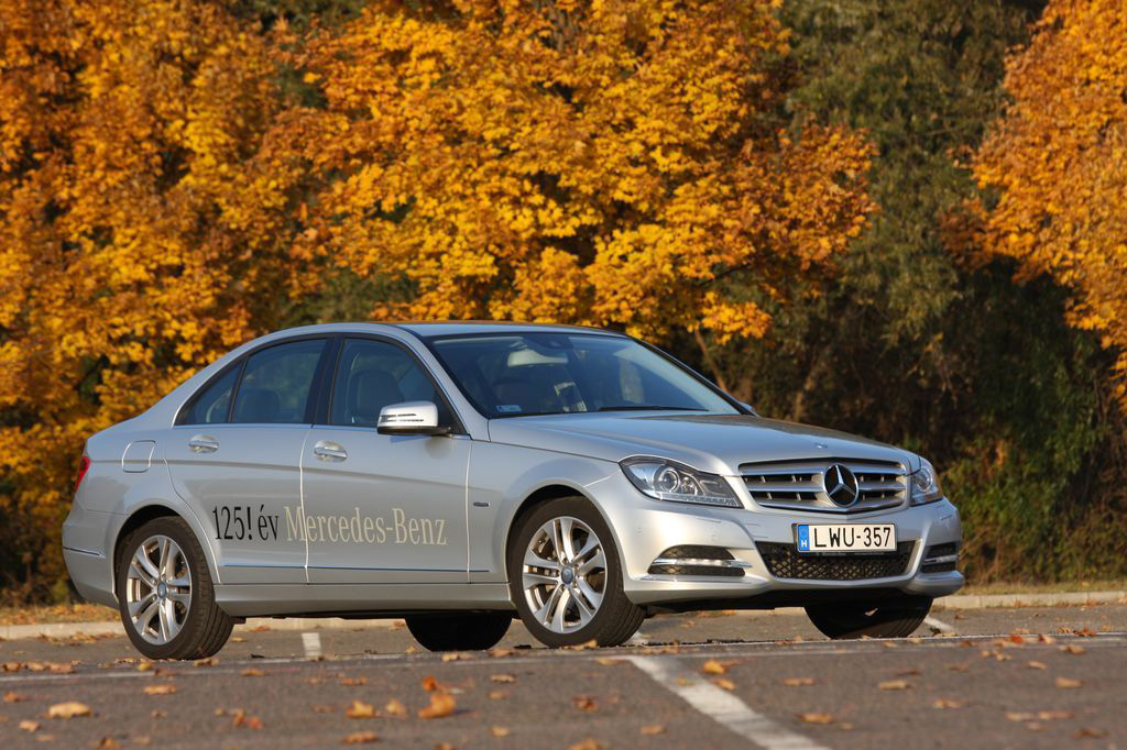 MERCEDES-BENZ
