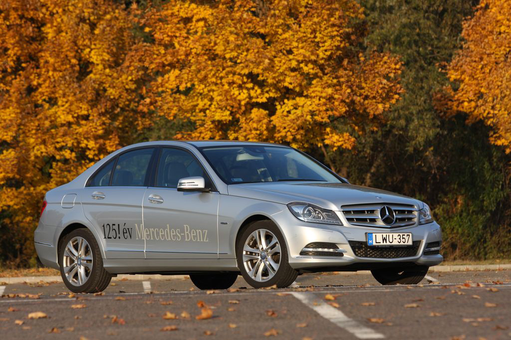 MERCEDES-BENZ