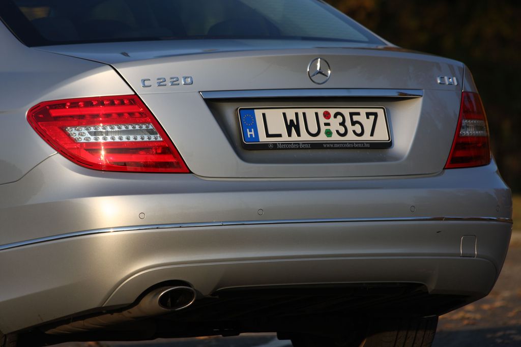MERCEDES-BENZ