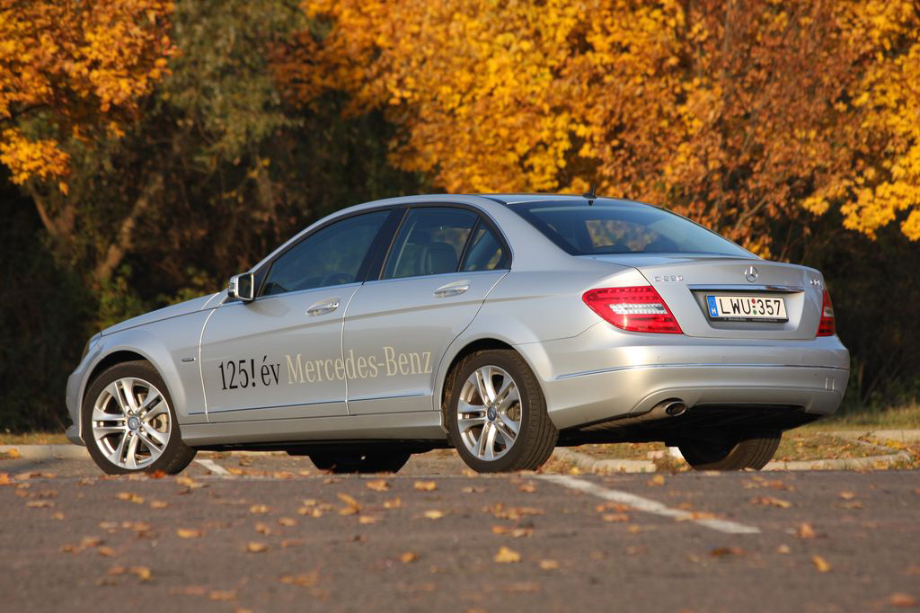 MERCEDES-BENZ