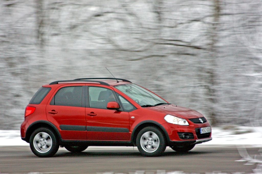 SUZUKI