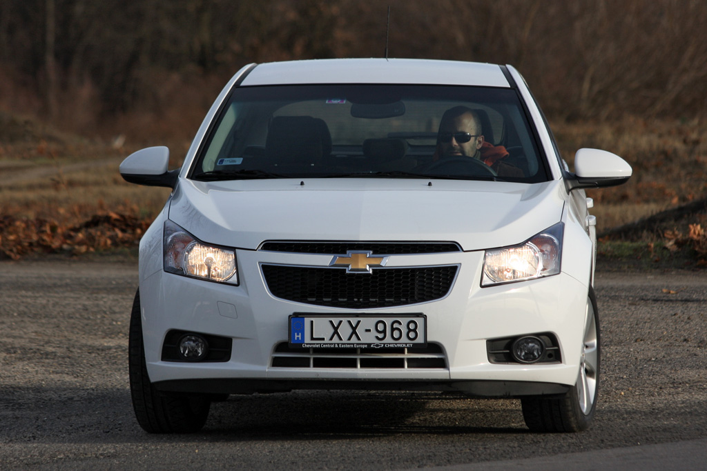 CHEVROLET CRUZE