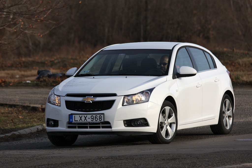 CHEVROLET CRUZE