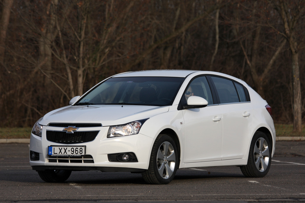CHEVROLET CRUZE