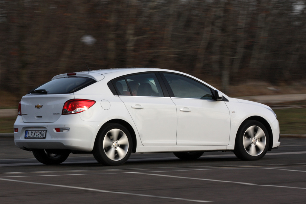 CHEVROLET CRUZE