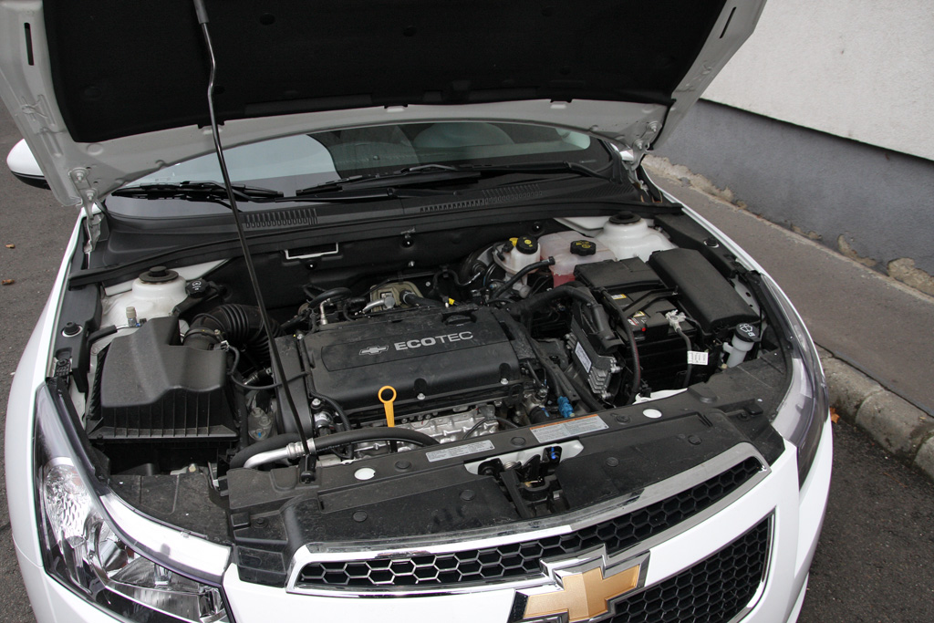 CHEVROLET CRUZE