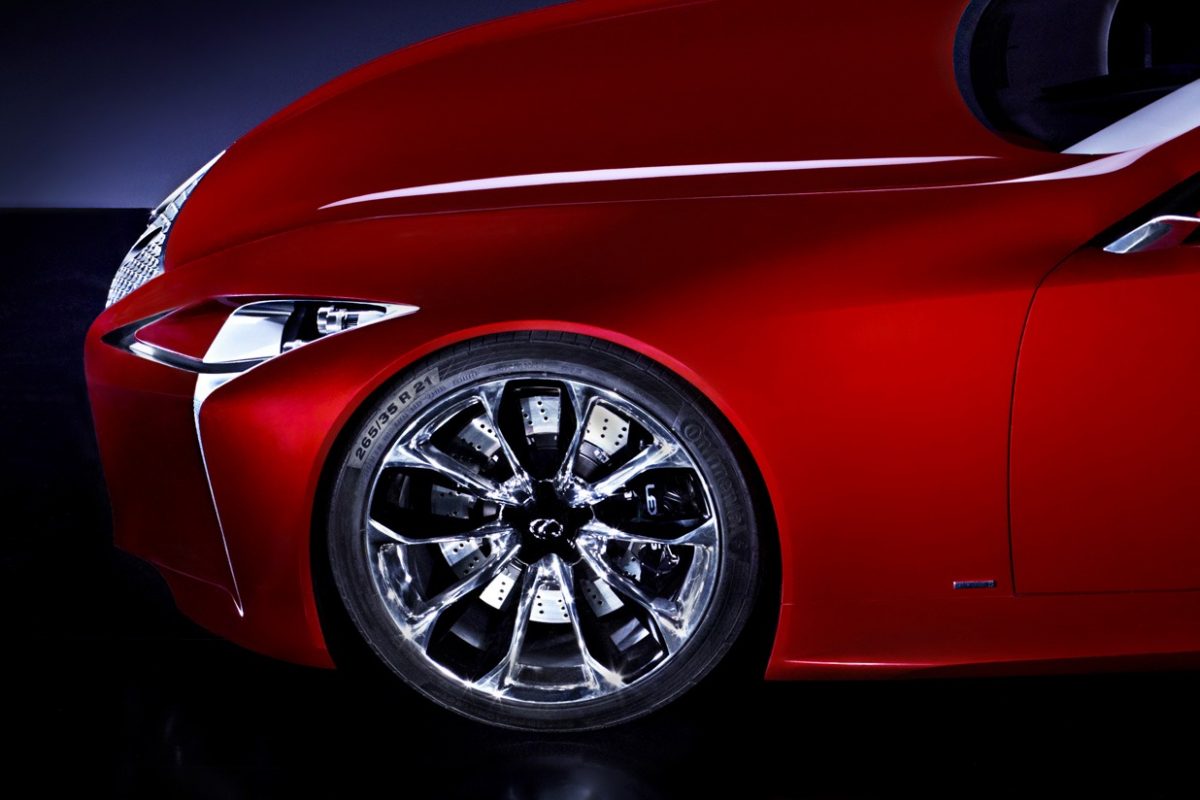 LEXUS IS