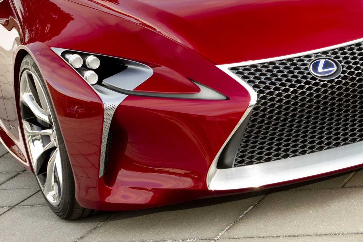 LEXUS IS