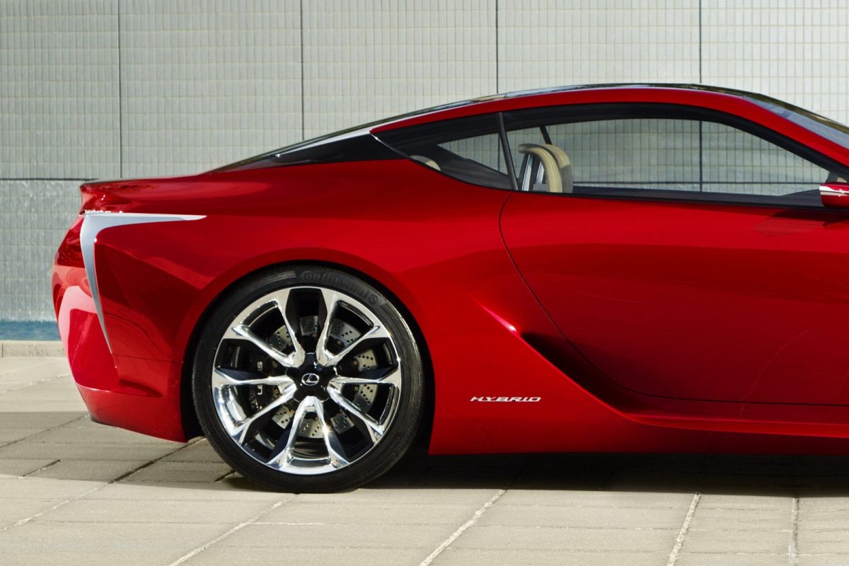LEXUS IS