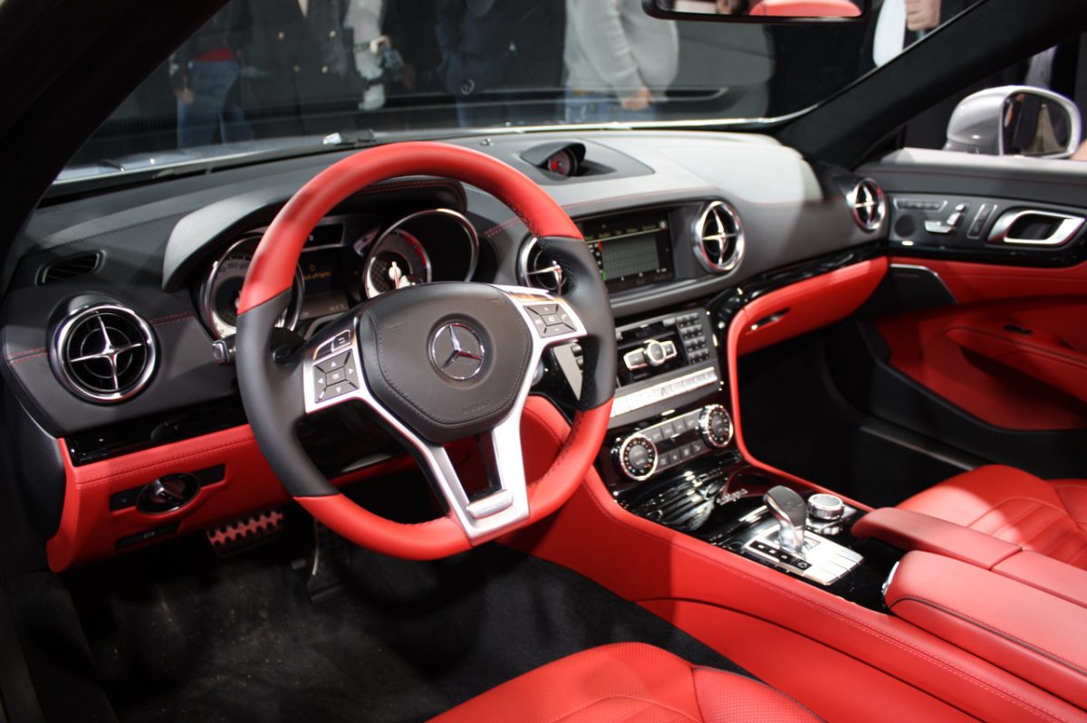 MERCEDES-BENZ SL-OSZTÁLY