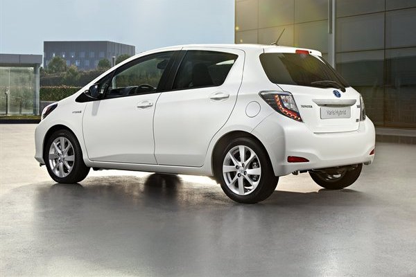 TOYOTA YARIS