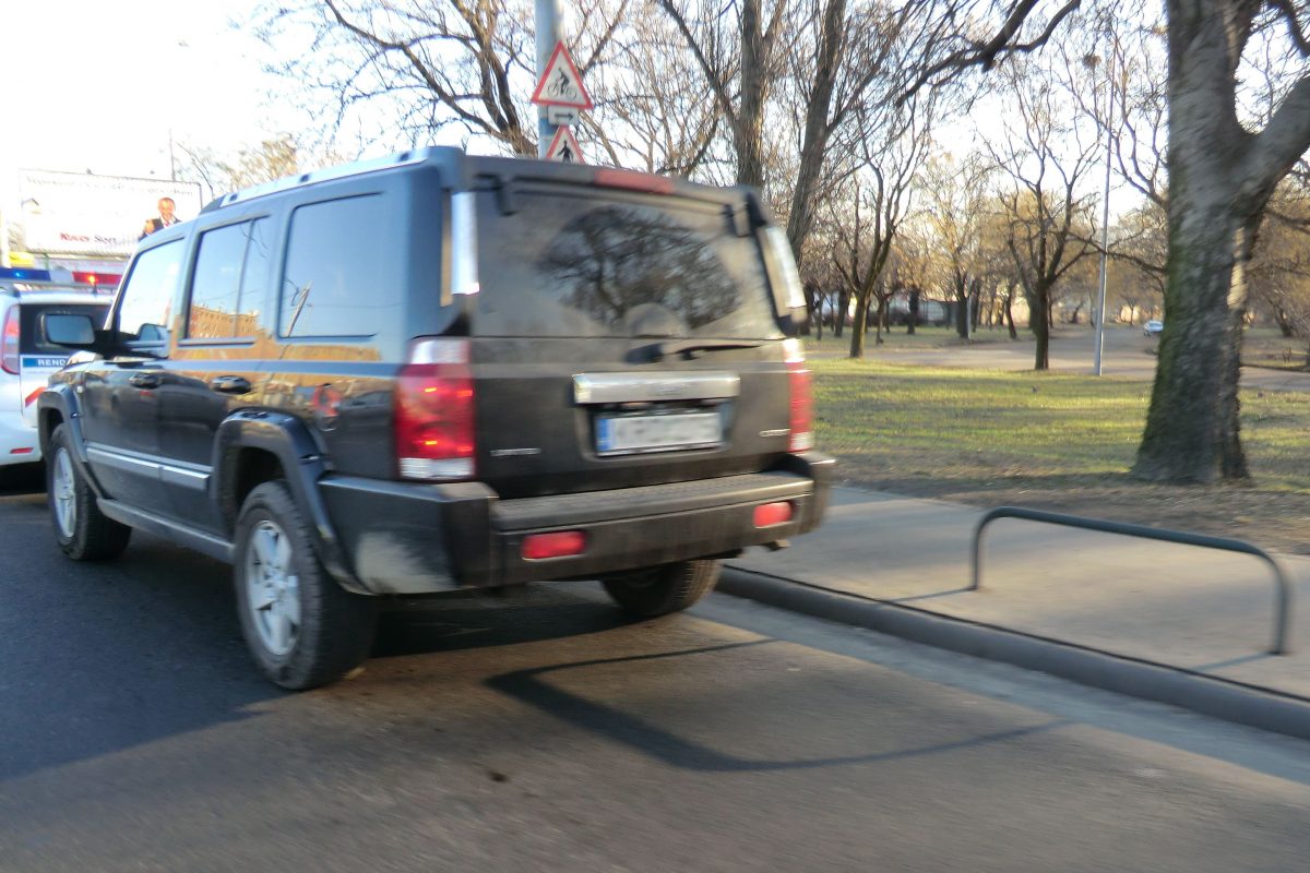JEEP COMMANDER