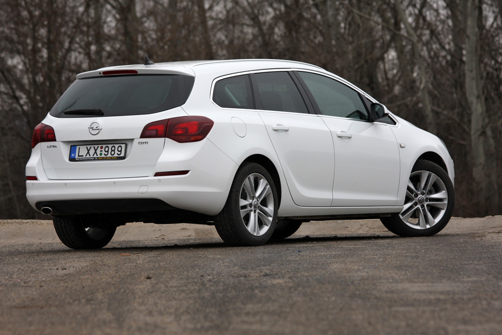 OPEL ASTRA J