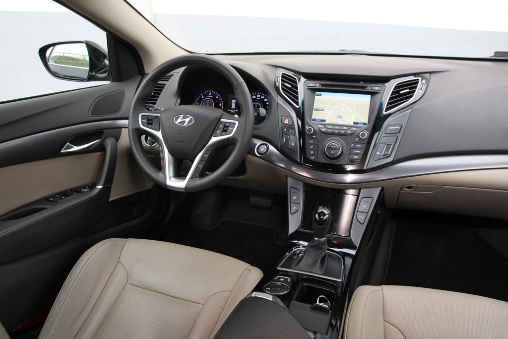 HYUNDAI I40