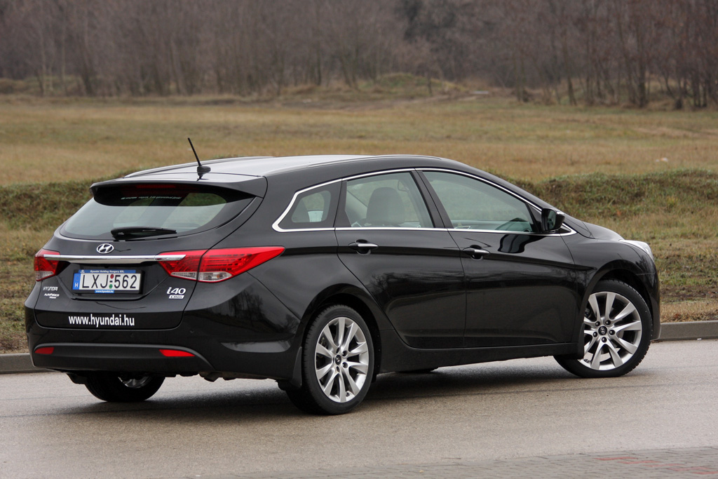 HYUNDAI I40