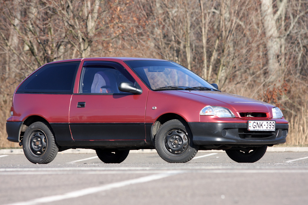 SUZUKI SWIFT